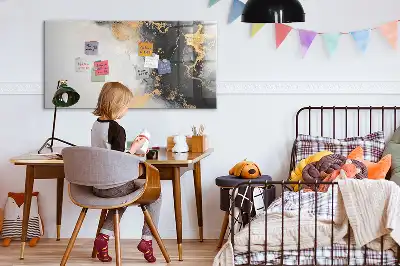 Beschrijfbaar glazen magneetbord met marmer design