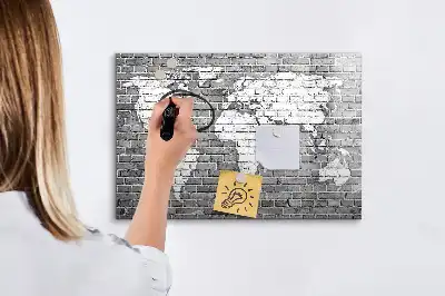 Beschrijfbaar glazen magneetbord met wereldkaart design op baksteen