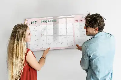 Beschrijfbaar glazen magneetbord met maandplanner voor kinderen
