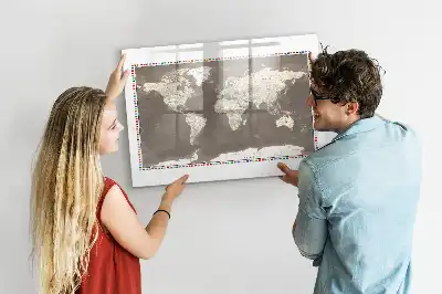 Beschrijfbaar glazen magneetbord met design van een bruine wereldkaart