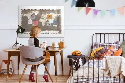 Beschrijfbaar glazen magneetbord met design van een bruine wereldkaart