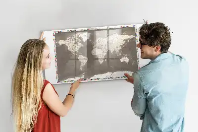 Beschrijfbaar glazen magneetbord met design van een bruine wereldkaart