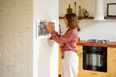 Beschrijfbaar glazen magneetbord met design van een bruine wereldkaart