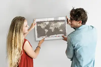 Beschrijfbaar glazen magneetbord met design van een bruine wereldkaart