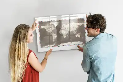 Beschrijfbaar glazen magneetbord met design van een bruine wereldkaart
