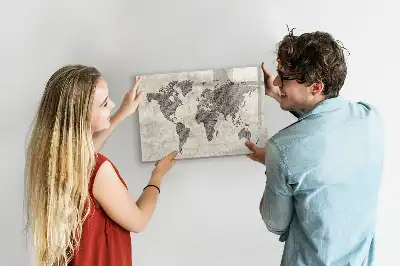 Magnetisch glazen memobord wereldkaart met krantenprint
