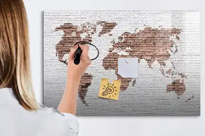 Beschrijfbaar glazen magneetbord met wereldkaart uitvoering in baksteenlook