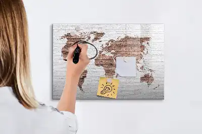 Beschrijfbaar glazen magneetbord met wereldkaart uitvoering in baksteenlook