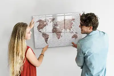 Beschrijfbaar glazen magneetbord met wereldkaart uitvoering in baksteenlook