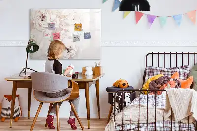 Beschrijfbaar glazen magneetbord met design van pioentrozen