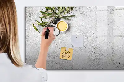 Beschrijfbaar glazen magneetbord met minimalistisch olijfontwerp