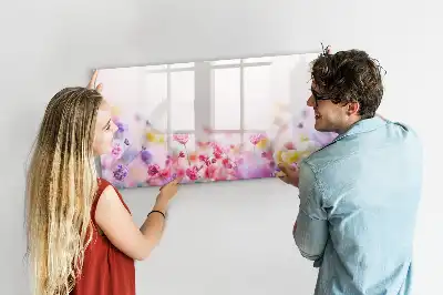 Beschrijfbaar glazen magneetbord met design bloemen op een weide
