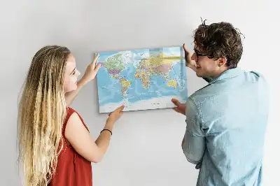 Magnetisch glazen schrijfbord met een politieke wereldkaart voor notities en foto's