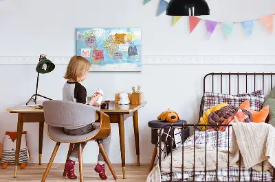 Magnetisch glazen schrijfbord met een politieke wereldkaart voor notities en foto's