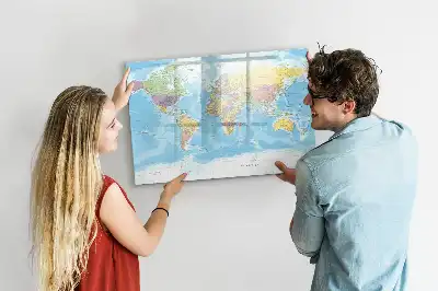 Magnetisch glazen schrijfbord met een politieke wereldkaart voor notities en foto's