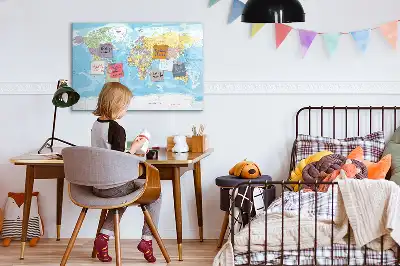 Magnetisch glazen schrijfbord met een politieke wereldkaart voor notities en foto's