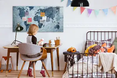 Magnetisch glazen schrijfbord met wereldkaart van geschilderde wereld