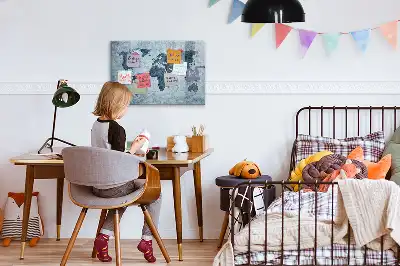 Magnetisch glazen schrijfbord met wereldkaart van geschilderde wereld