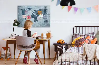Magnetisch glazen schrijfbord met wereldkaart van geschilderde wereld