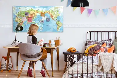Glazen magneetbord met design van een fysieke wereldkaart
