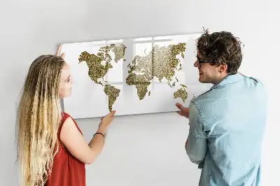 Magnetisch glazen schrijfbord met wereldkaart ontwerp voor notities en foto's