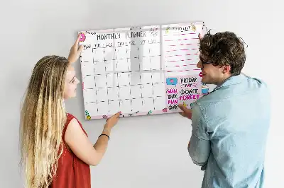 Beschrijfbaar glazen magneetbord met design voor maandplanning