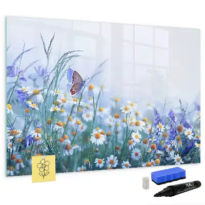 Glazen magneetbord met design van een vlinder op een weide