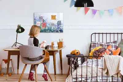 Glazen magneetbord met design van een vlinder op een weide