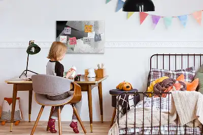 Magnetisch glazen memobord met abstract driehoekmotief