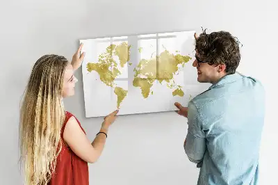 Beschrijfbaar glazen magneetbord met design van een gouden wereldkaart