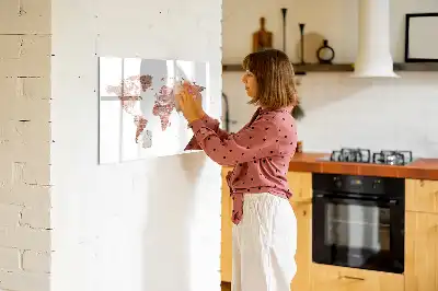 Magnetisch glazen memobord met print van een oude kaart op baksteen