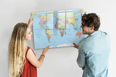 Glazen magneetbord wereldkaart beschrijfbaar ontwerp