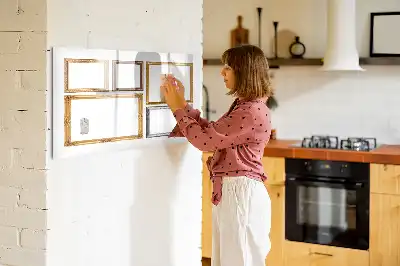 Beschrijfbaar glazen magneetbord met een gouden frame