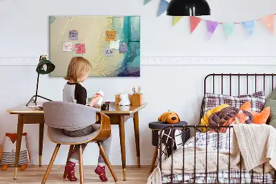 Beschrijfbaar glazen magneetbord met decoratief marmerdesign