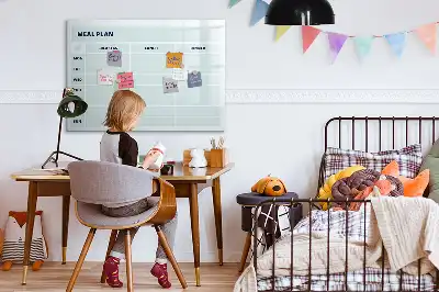 Beschrijfbaar glazen magneetbord met pastelkleurig maaltijdplan design