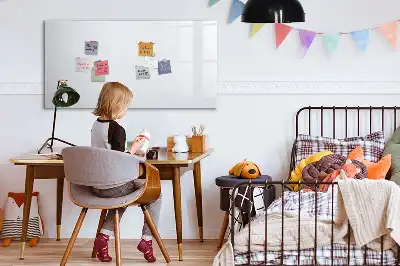 Beschrijfbaar glazen magneetbord in de kleur off-white