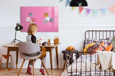 Beschrijfbaar glazen magneetbord in de kleur roze