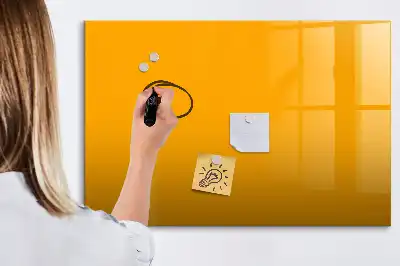 Beschrijfbaar glazen magneetbord in de kleur goudgeel