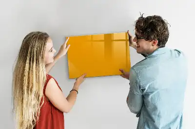 Beschrijfbaar glazen magneetbord in de kleur goudgeel