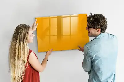 Beschrijfbaar glazen magneetbord in de kleur goudgeel