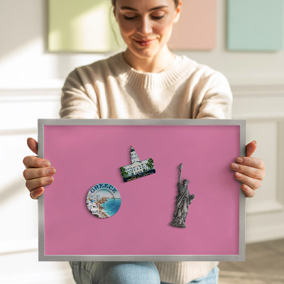 Magnetisch bord met zilveren lijst Roze kleur