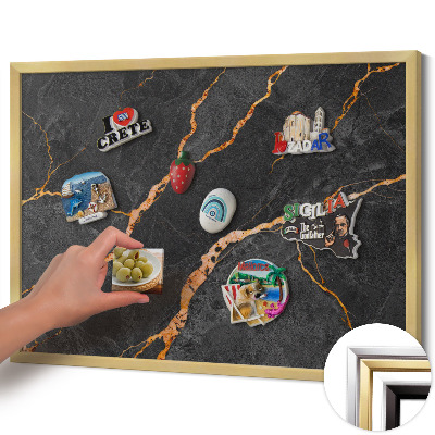 Magnetisch bord met gouden lijst Versierd donker marmer