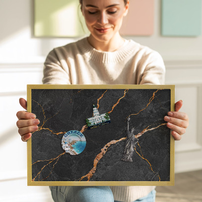 Magnetisch bord met gouden lijst Versierd donker marmer