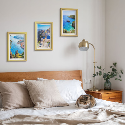 Gallery wall Uitzicht op de Griekse kust en het stadje Oia op Santorini.