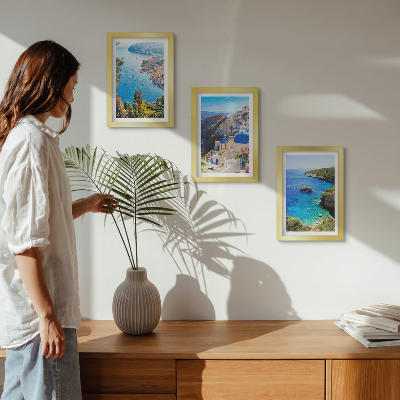 Gallery wall Uitzicht op de Griekse kust en het stadje Oia op Santorini.