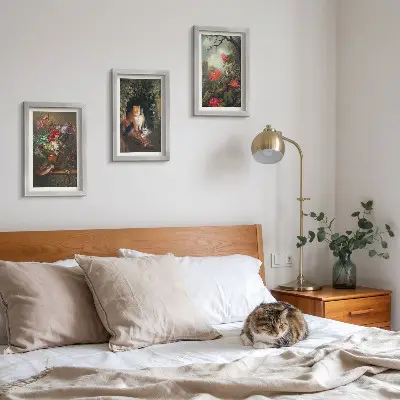 Set van ingelijste schilderijen met vintage afbeeldingen van bloemen, katten en natuur
