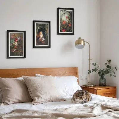 Set van ingelijste schilderijen met vintage afbeeldingen van bloemen, katten en natuur
