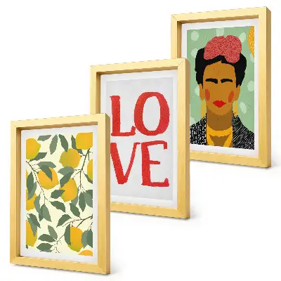 Set van ingelijste schilderijen met citroenen en de inscriptie LOVE en een geschilderd portret van Frida Kahlo