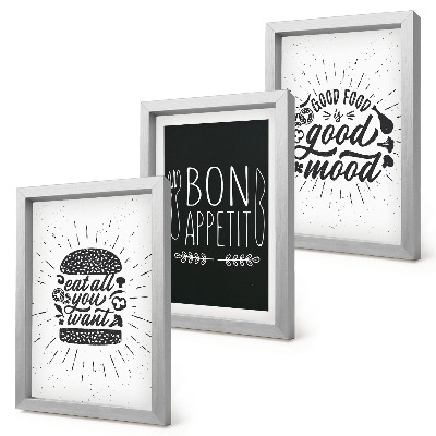 Set van ingelijste schilderijen Afbeeldingen met slogans over eten en koken.