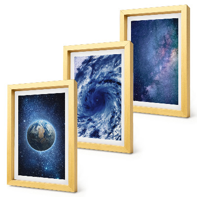 Gallery wall De aarde in de ruimte, een storm en een sterrenstelsel